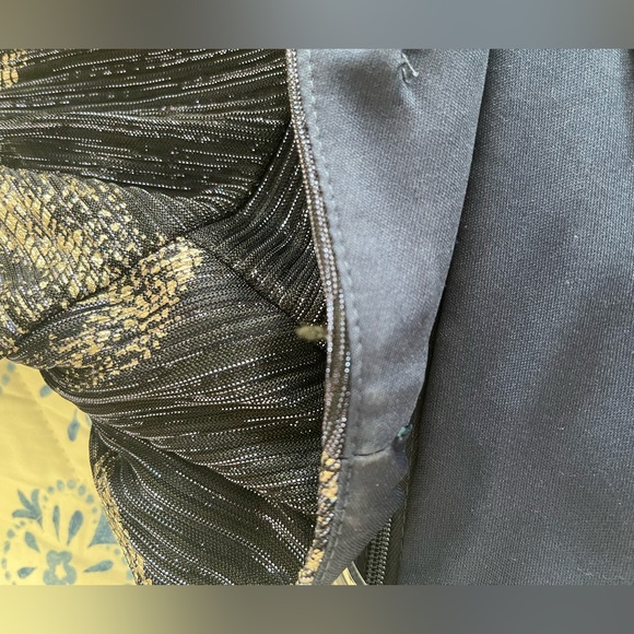 Betsy & Adam, Gun Metal Foil Print, Flutter Sleeve, Long Gown Size 12 - Picture 16 of 16